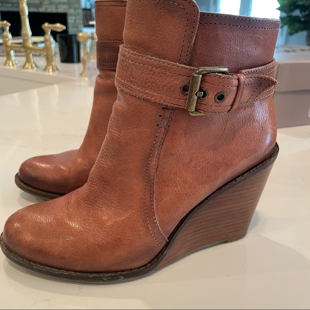 Arturo Chiang Patrizio Ankle Boots